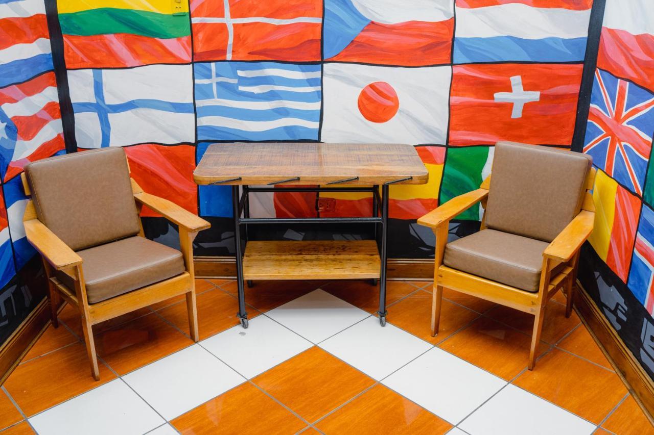 Yaki Hostel Lima Bagian luar foto